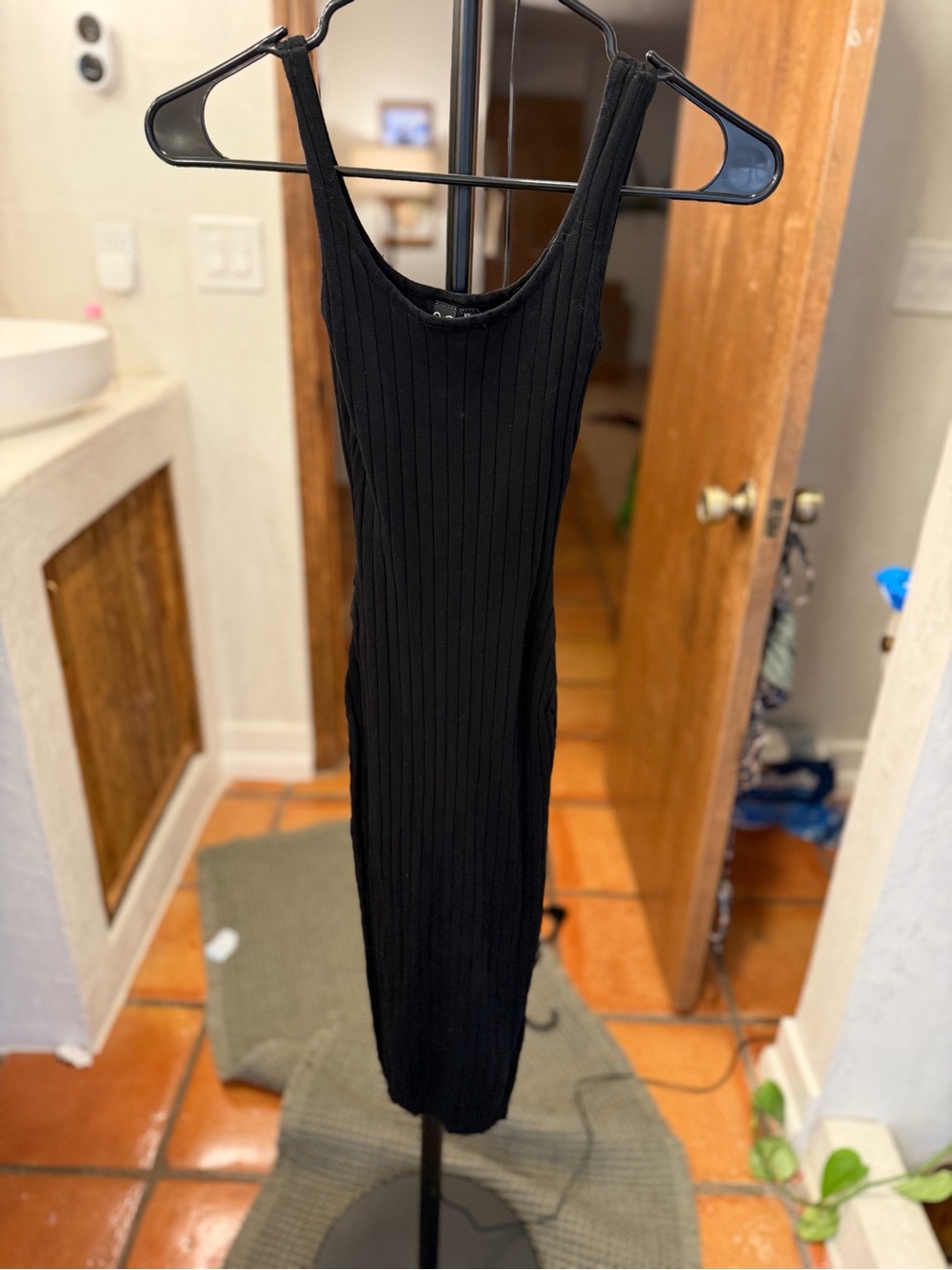 Windsor Black Ribbed Sleeveless Midi Dress